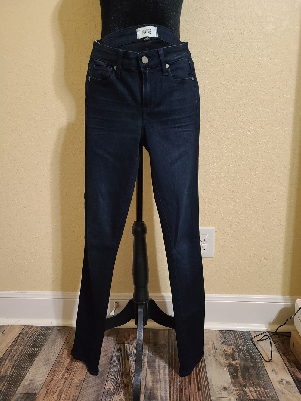 PAIGE Women's Dark Blue Skinny Jeans Size 24